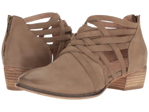 Seychelles women's brown ankle bootie